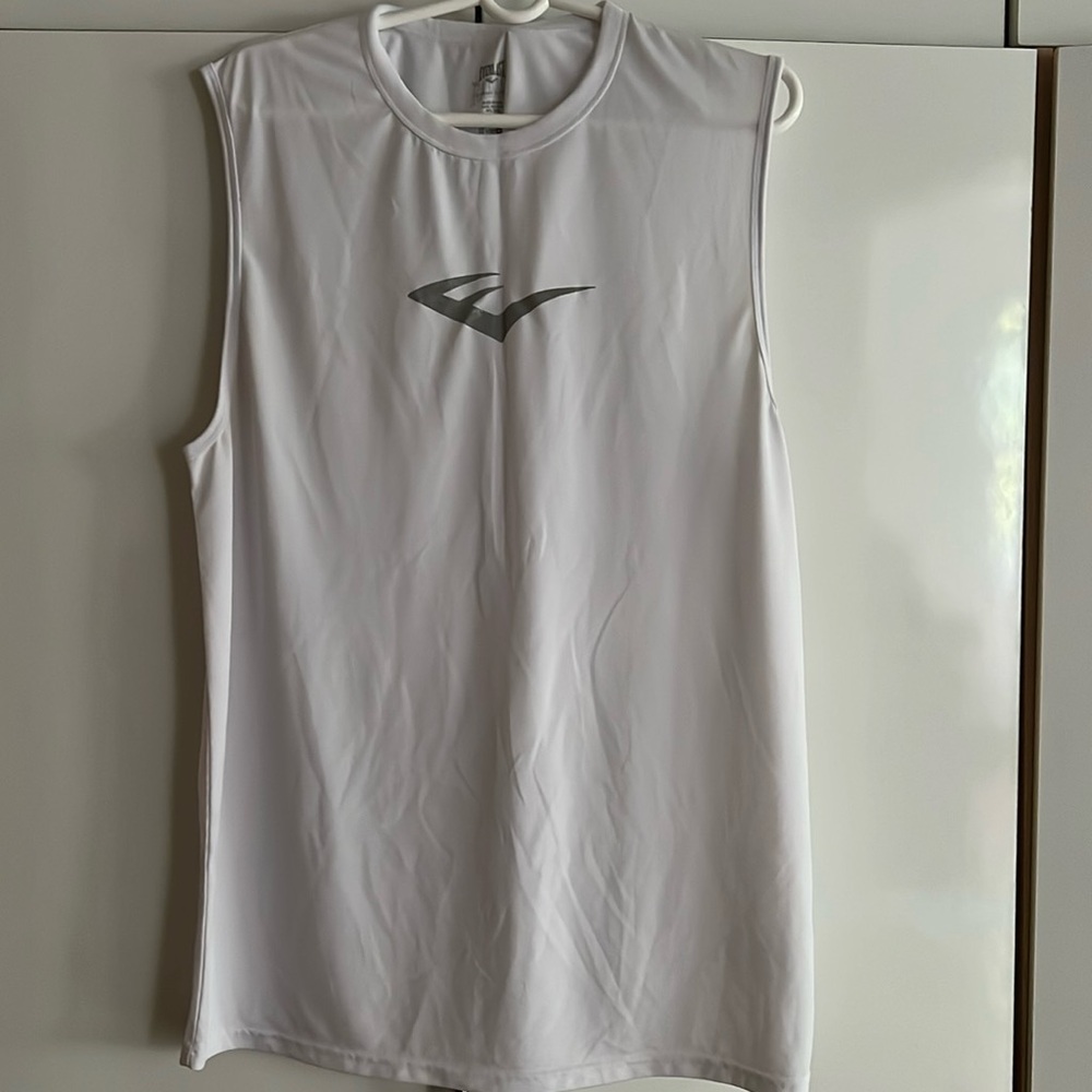 EVERLAST Men’s T-shirt.